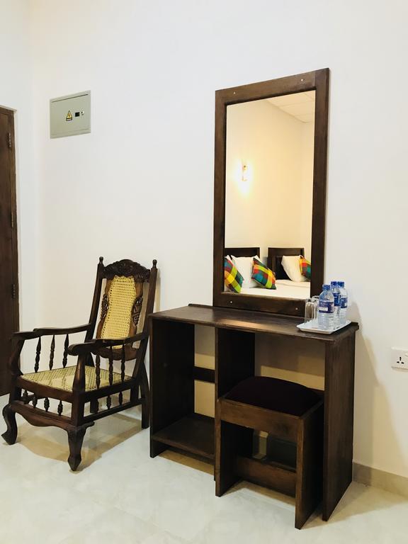 Pearl House Resort Anuradhapura Buitenkant foto