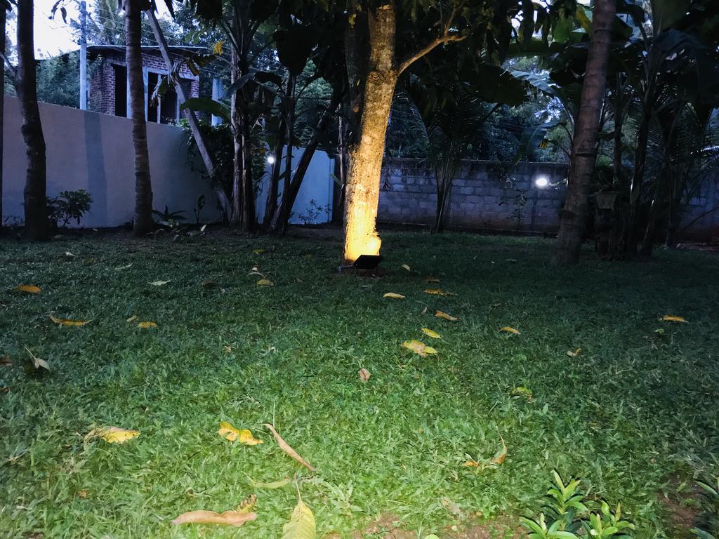 Pearl House Resort Anuradhapura Buitenkant foto