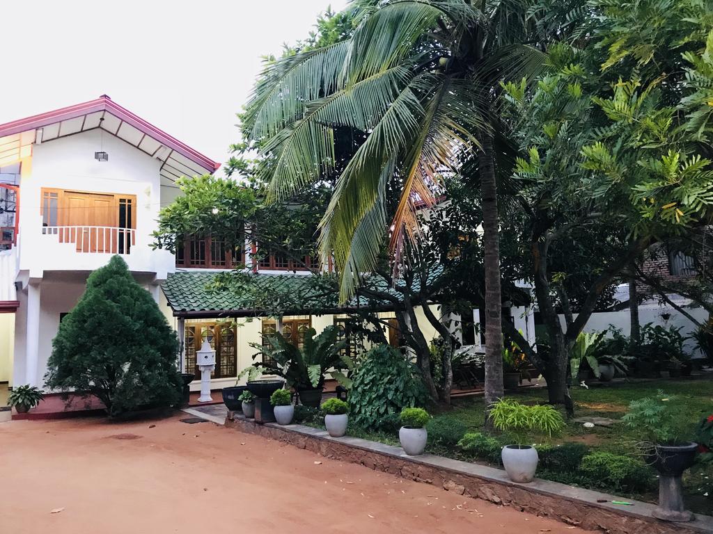 Pearl House Resort Anuradhapura Buitenkant foto